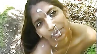 Compilação de mulheres Desi quentes que alcançam o orgasmo com uma gozada facial. Uma compilação imperdível para entusiastas de creampie.